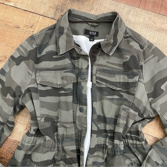 Camo Utility Jacket with Adjustable Waist by ANA - Picture 2 of 8
